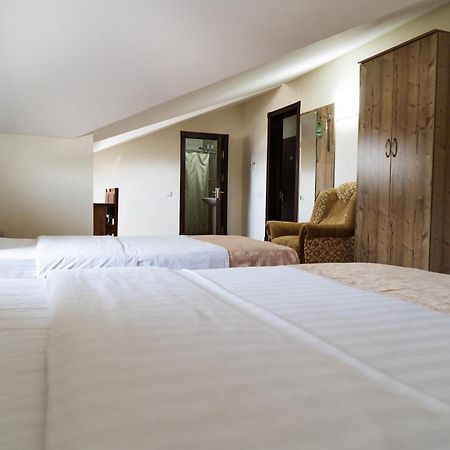 Tourist Inn Hotel Tashkent Ngoại thất bức ảnh