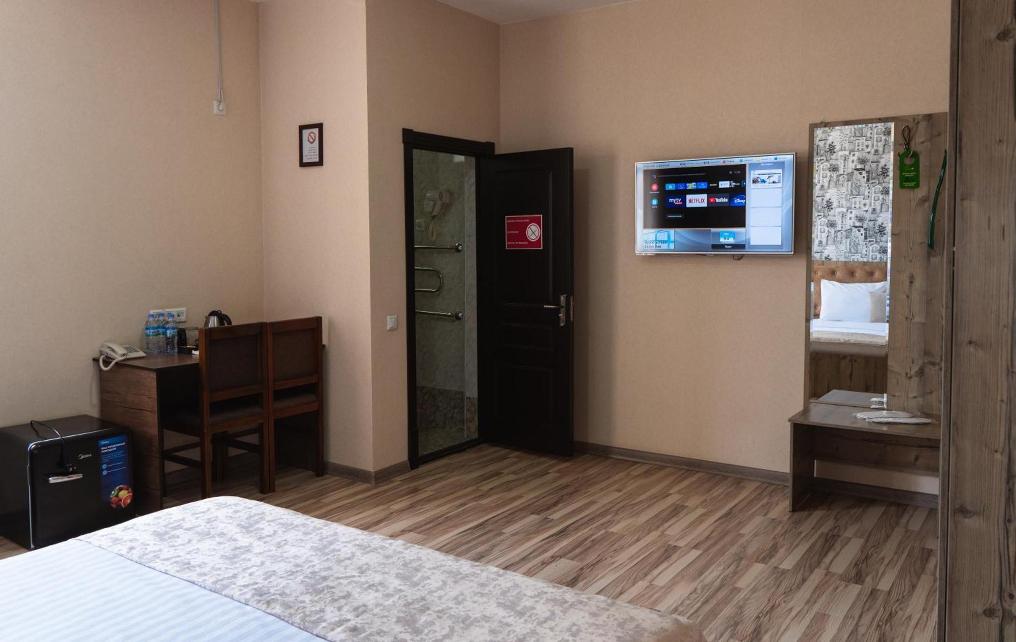 Tourist Inn Hotel Tashkent Ngoại thất bức ảnh