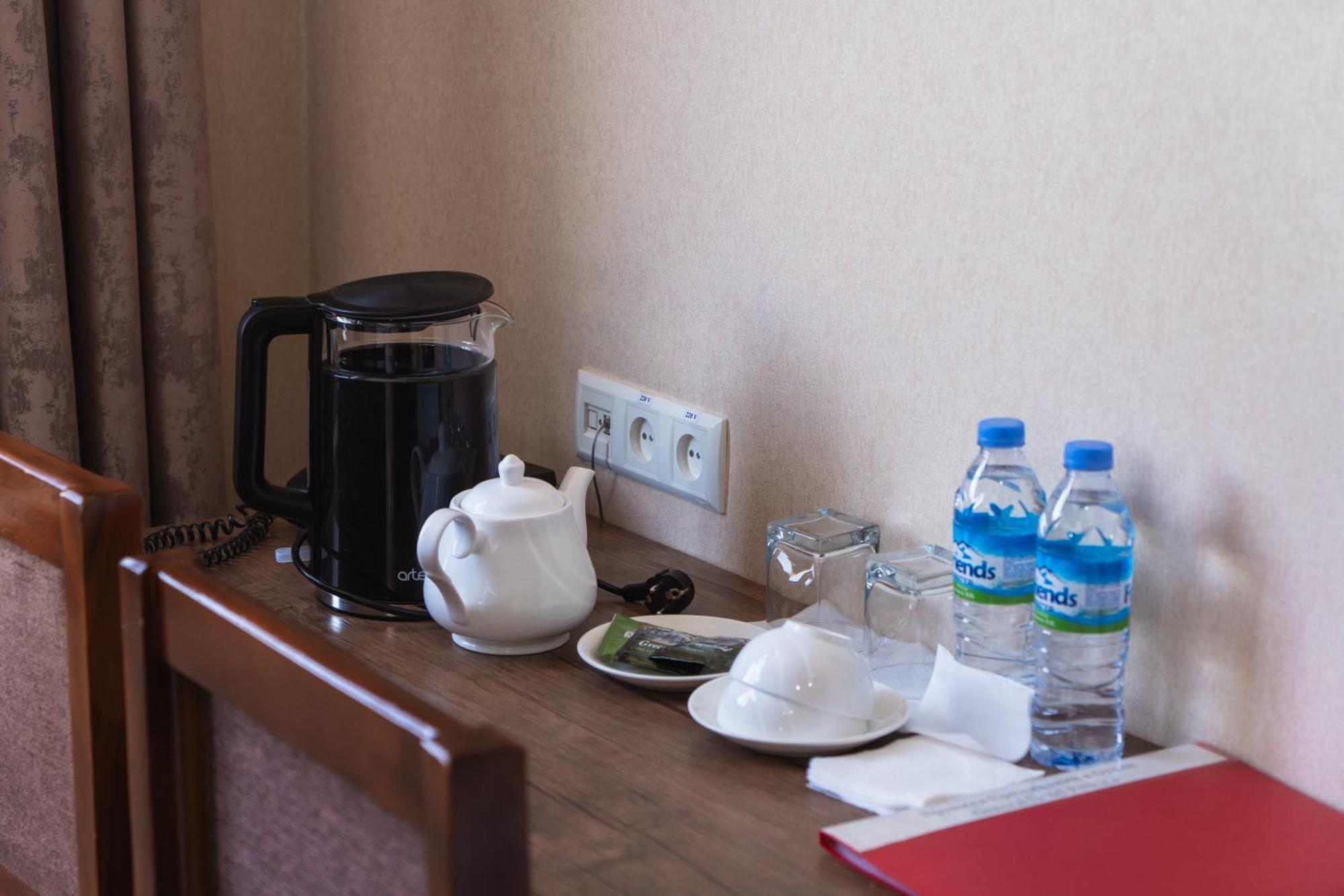 Tourist Inn Hotel Tashkent Ngoại thất bức ảnh