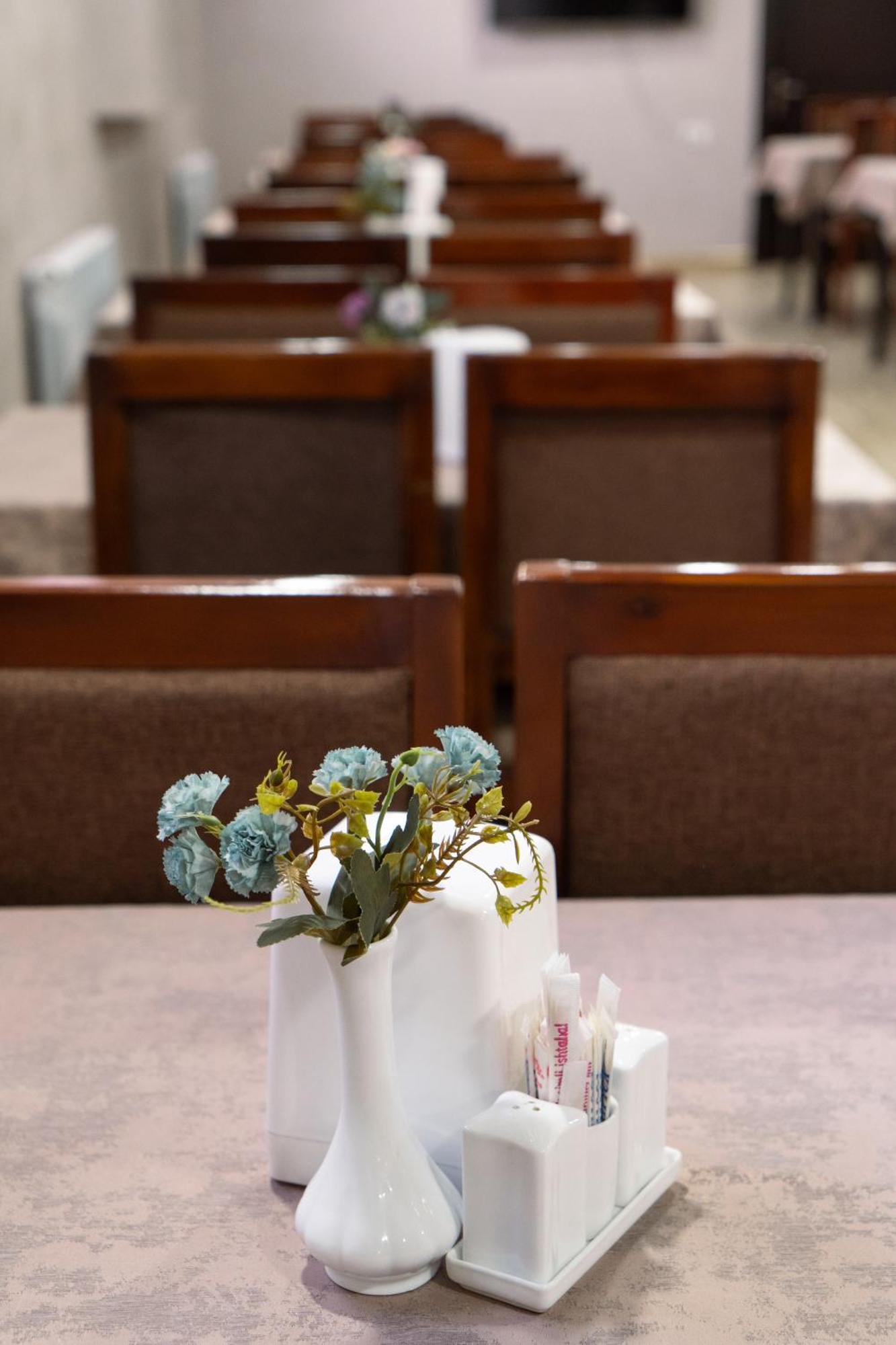 Tourist Inn Hotel Tashkent Ngoại thất bức ảnh