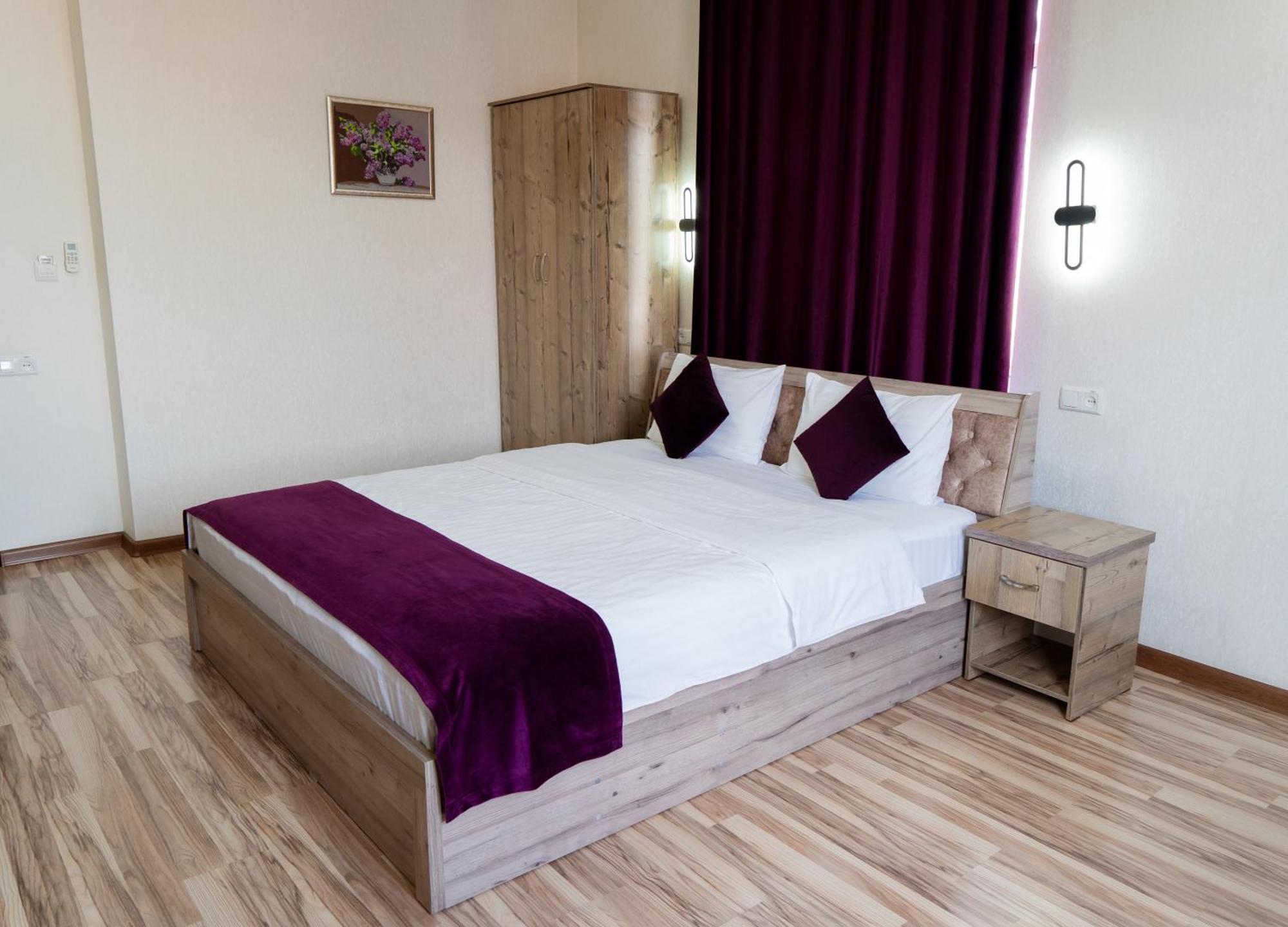 Tourist Inn Hotel Tashkent Ngoại thất bức ảnh