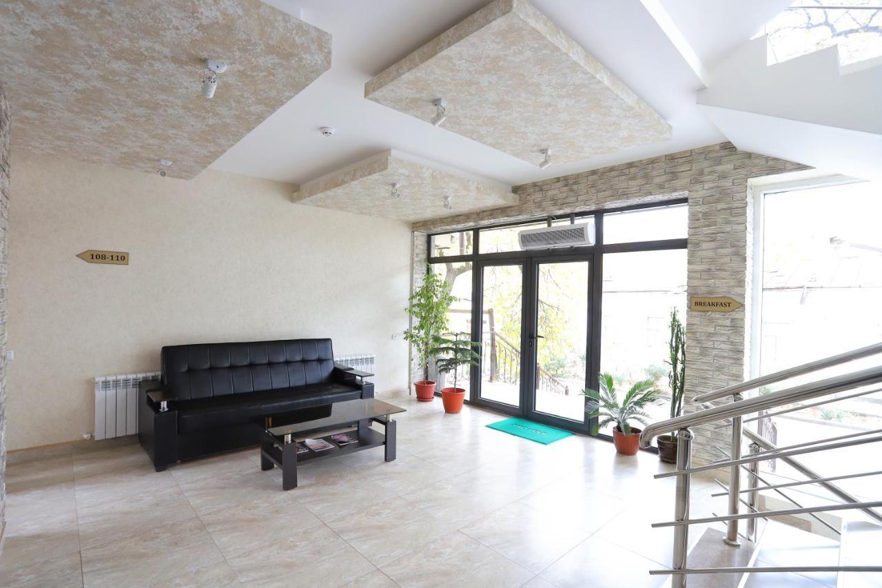 Tourist Inn Hotel Tashkent Ngoại thất bức ảnh